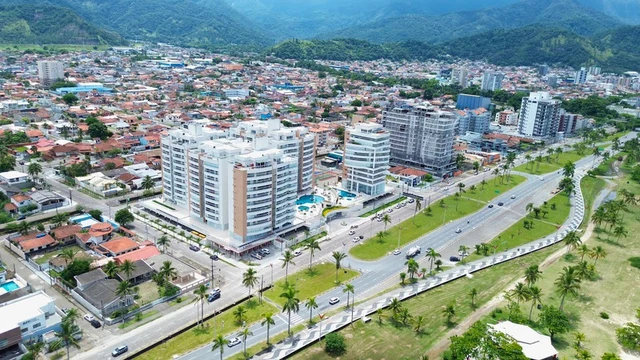 Vista ampla do condomínio e das ruas ao redor